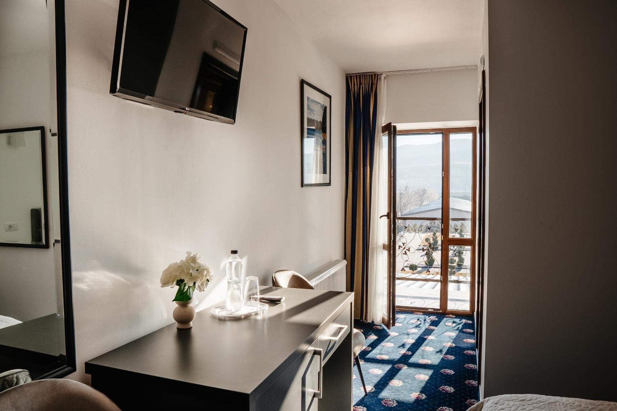 Pastravaria Ursu Vînători-Neamţ Extérieur photo