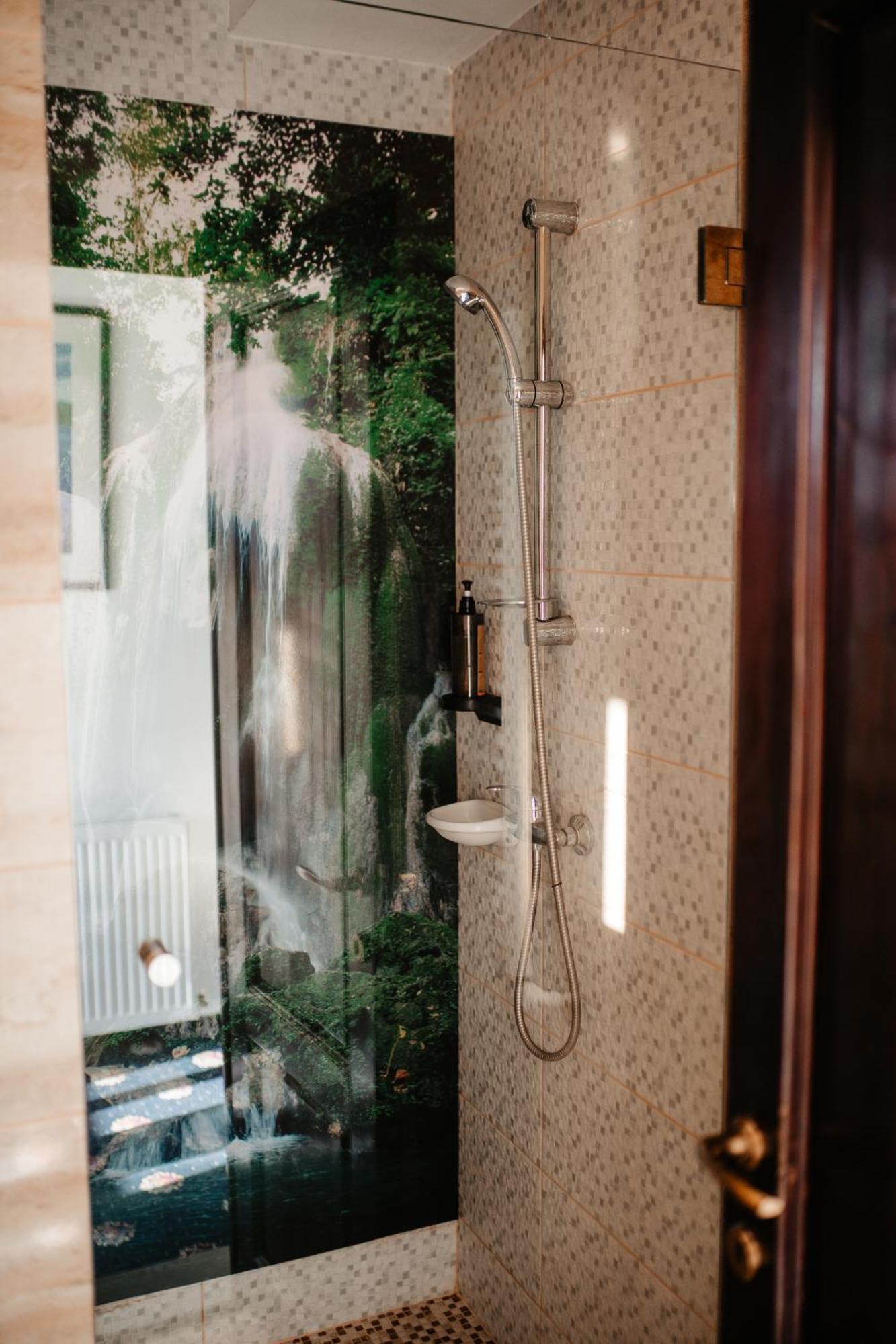 Pastravaria Ursu Vînători-Neamţ Extérieur photo