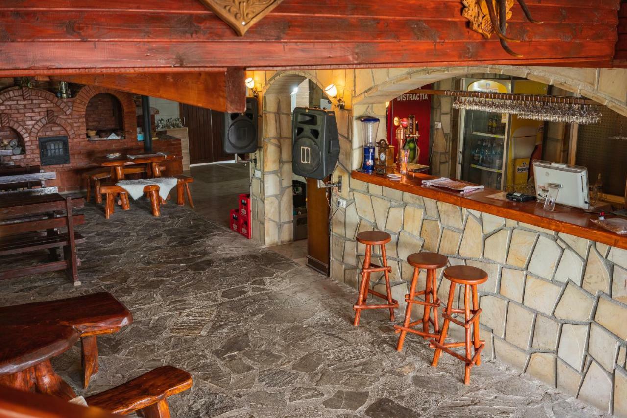 Pastravaria Ursu Vînători-Neamţ Extérieur photo